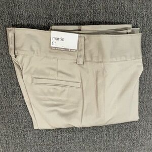 NWT - Banana Republic Martin fit pants - size 2 short